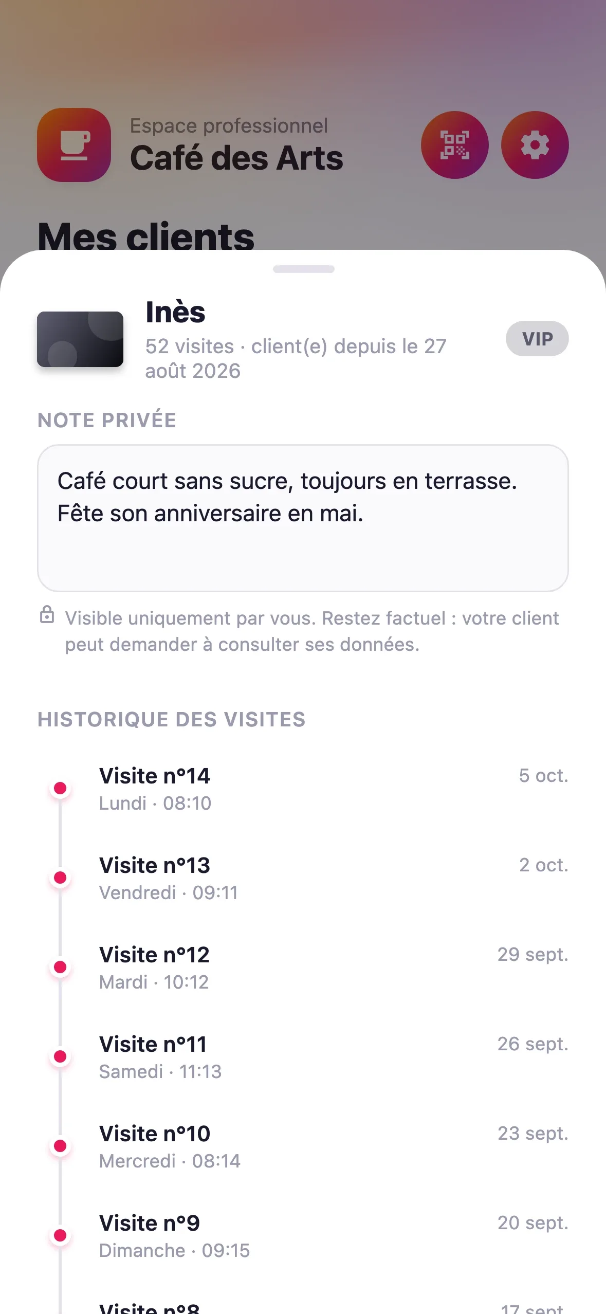 Fiche d'une cliente : note privée et historique des visites