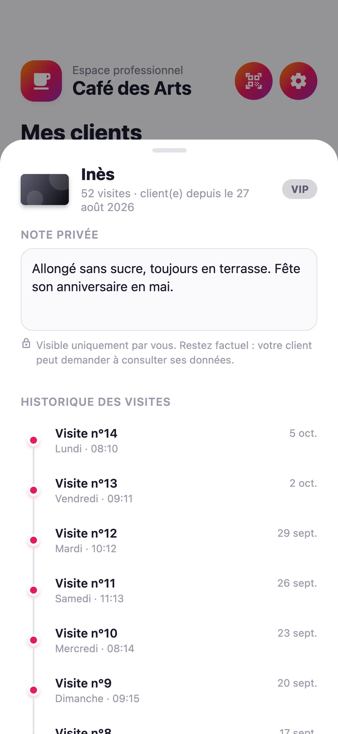 A customer's profile: private note and visit history